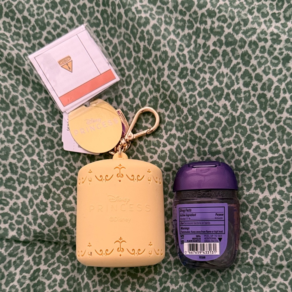 Bath & Body Works Rapunzel Hand Santizer Gel with light up holder - Picture 2 of 5